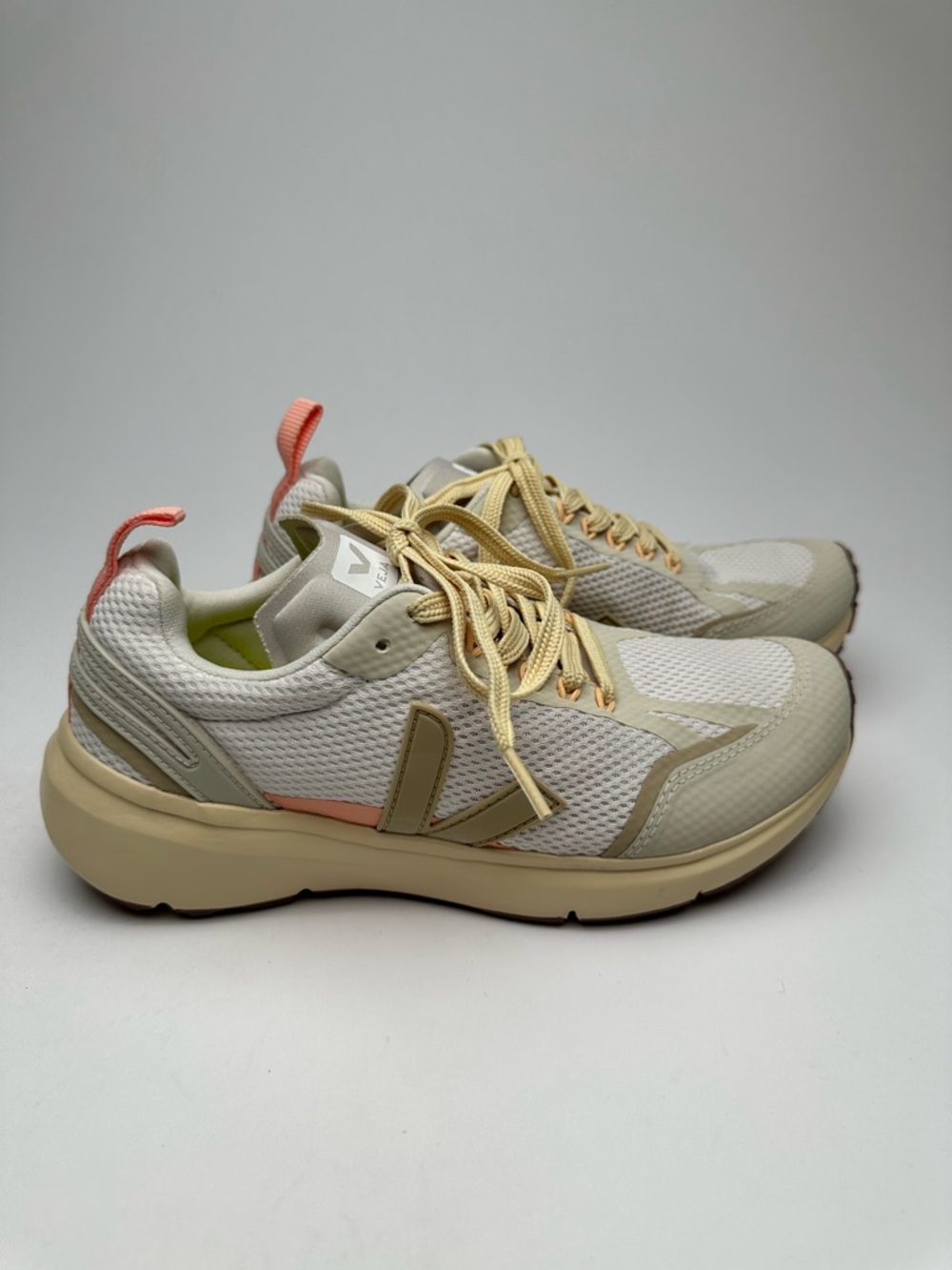 Veja women’s sneakers size 7